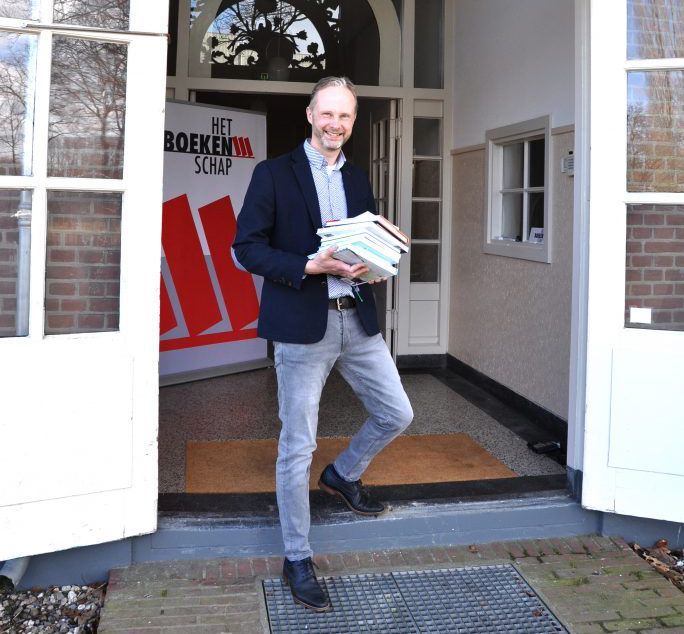 maarten-beernink-het-boekenschap-slotstuk maarten-beernink-het-boekenschap-slotstuk